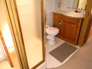 2000 WINNEBAGO JOURNEY WKP34B