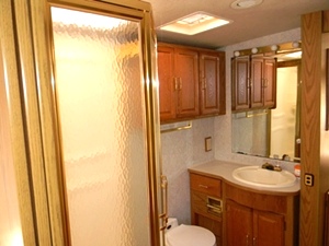 2000 WINNEBAGO JOURNEY WKP34B