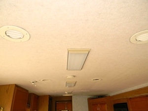 2000 WINNEBAGO JOURNEY WKP34B