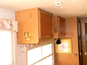 2000 WINNEBAGO JOURNEY WKP34B
