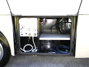 2000 WINNEBAGO JOURNEY WKP34B