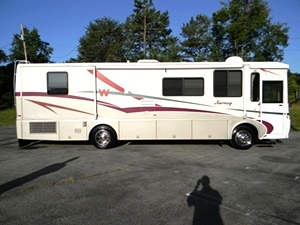 2000 WINNEBAGO JOURNEY WKP34B