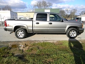 2006 CHEVY SILVERADO 1500 Z-71 4X4  ( SALE PENDING)