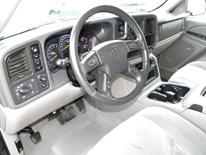 2005 CHEVY SUBURBAB 4X4