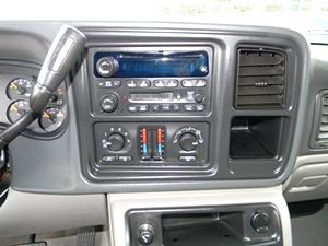 2005 CHEVY SUBURBAB 4X4