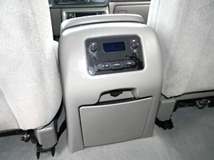 2005 CHEVY SUBURBAB 4X4