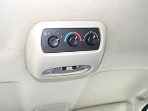 2005 CHEVY SUBURBAB 4X4