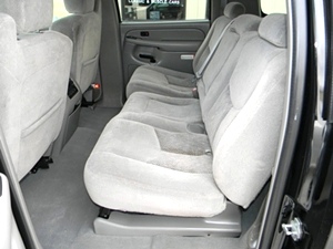 2005 CHEVY SUBURBAB 4X4