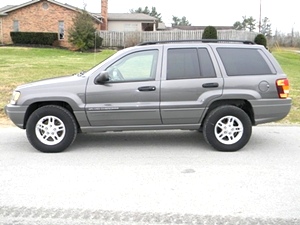 2002 JEEP GRAND CHEROKEE LAREDO 4X4 (SOLD)