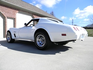 1976 CHEVY CORVETTE STINGRAY L-48