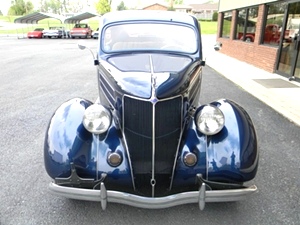 1936 Ford 2 Door Sedan