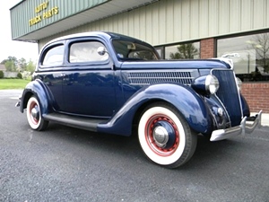 1936 Ford 2 Door Sedan