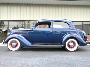 1936 Ford 2 Door Sedan