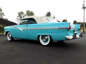 1956 Ford Fairlane Sunliner