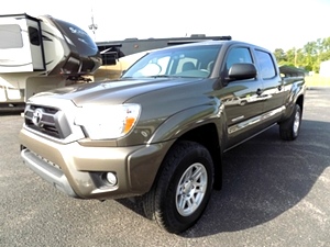 2015 Toyota Tocoma Prerunner SR5 Crew Cab