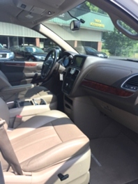 2012 Chrysler Town & Country Van Wagon Touring