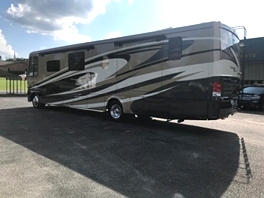 2015 Newmar Canyon Star 3953